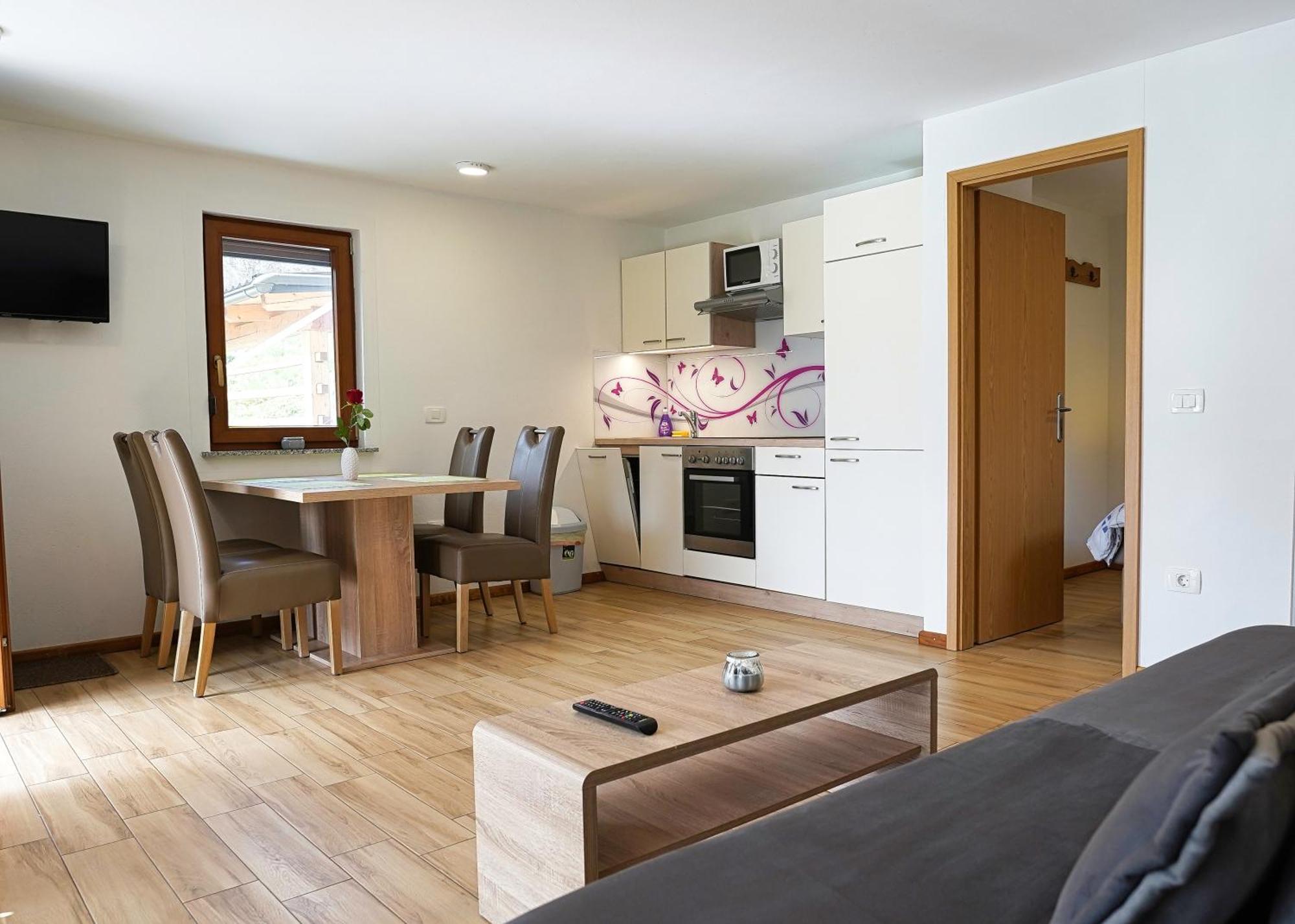 Apartment Mari Бохинь Экстерьер фото
